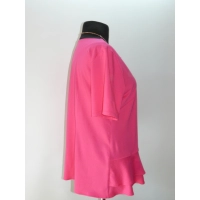 Elegancka Bluzka z falbankami idealna pod żakiet - fuksja